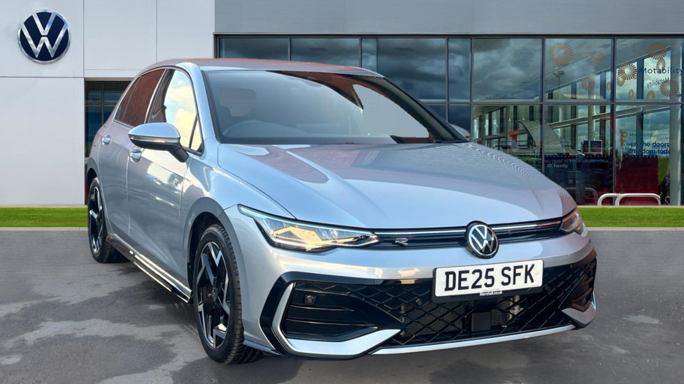 Used Volkswagen Golf 2025 for sale - 76872412: Photo 1