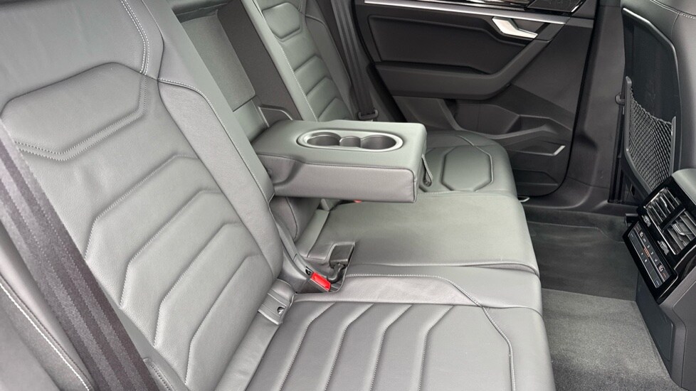 Used Volkswagen Touareg 2025 for sale - 75784030: Photo 38