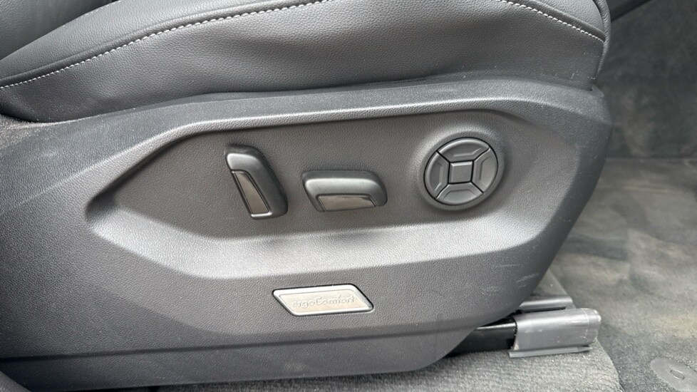 Used Volkswagen Touareg 2025 for sale - 75784030: Photo 42