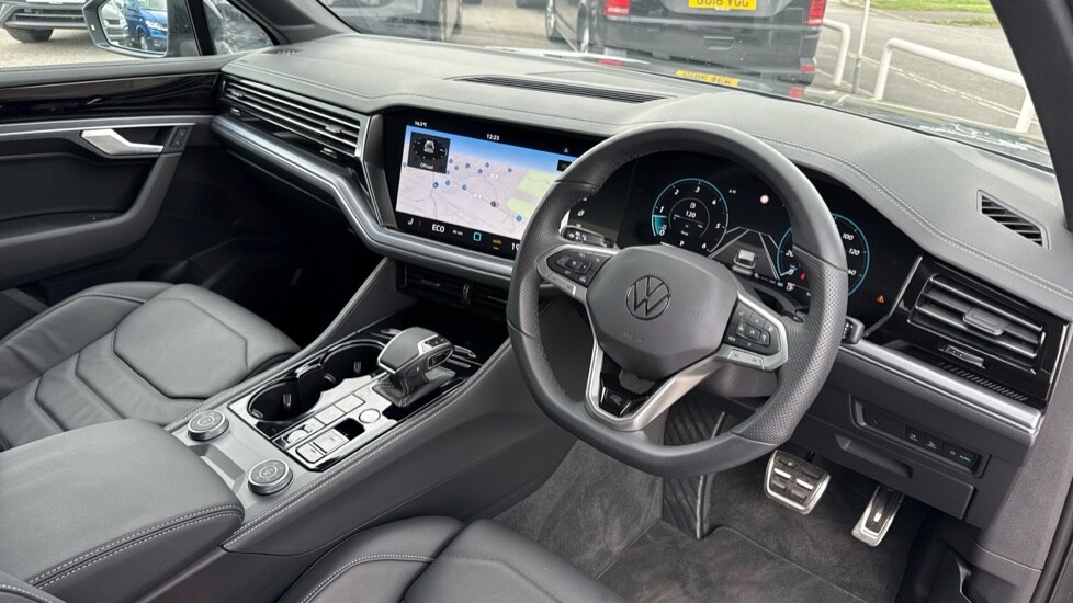 Used Volkswagen Touareg 2025 for sale - 75784030: Photo 6