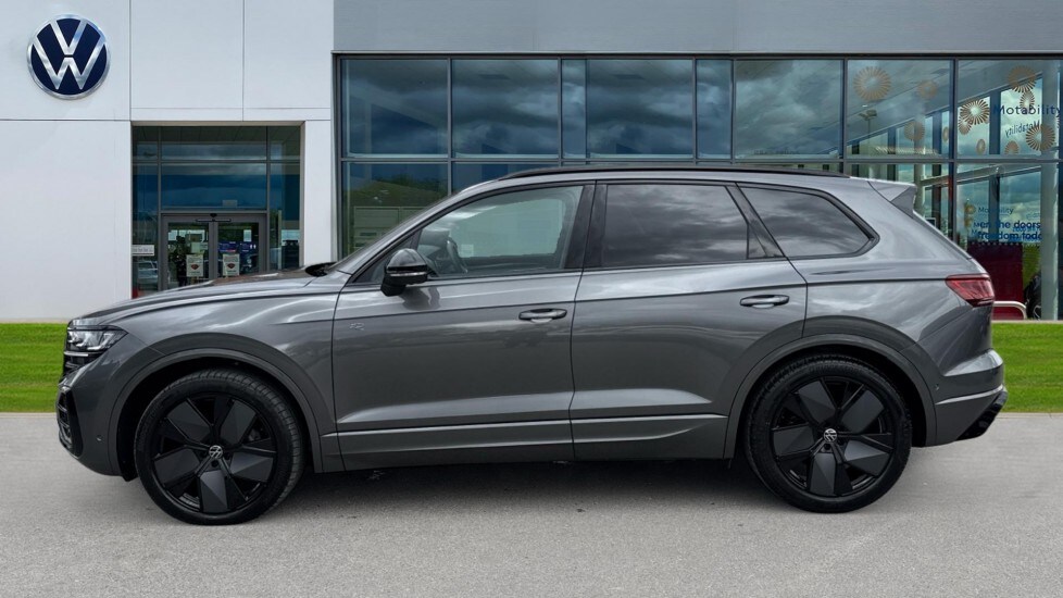 Used Volkswagen Touareg 2025 for sale - 75784030: Photo 9