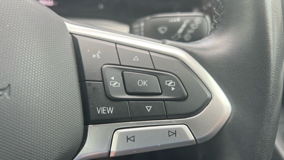 Used Volkswagen Golf 2023 for sale - 76870343: Photo 32