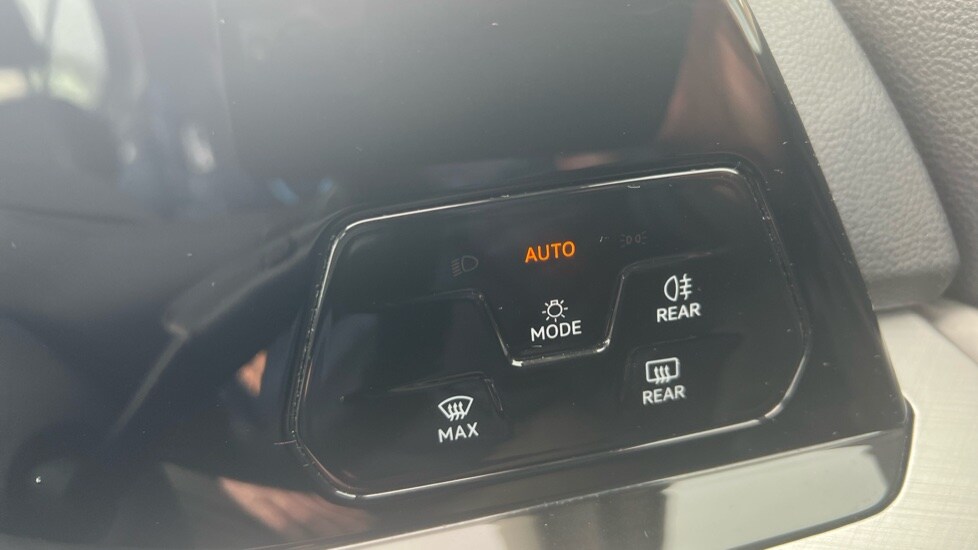 Used Volkswagen Golf 2023 for sale - 76870343: Photo 40