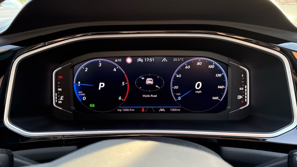 Used Volkswagen T-Roc 2025 for sale - 76901215: Photo 14