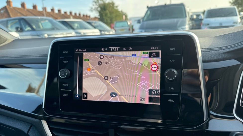 Used Volkswagen T-Roc 2025 for sale - 76901215: Photo 21