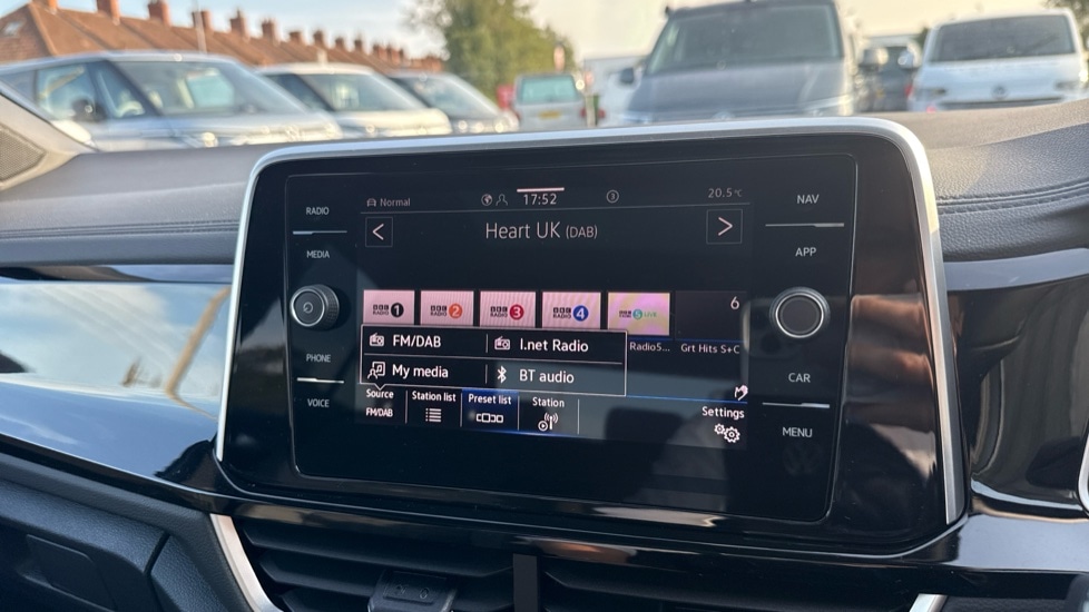 Used Volkswagen T-Roc 2025 for sale - 76901215: Photo 25