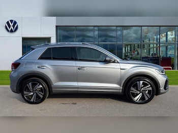 Used Volkswagen T-Roc 2025 for sale - 76901215: Photo