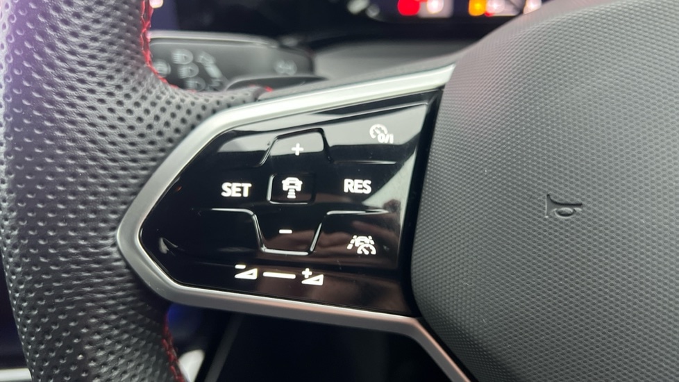 Used Volkswagen Golf 2023 for sale - 76999408: Photo 32