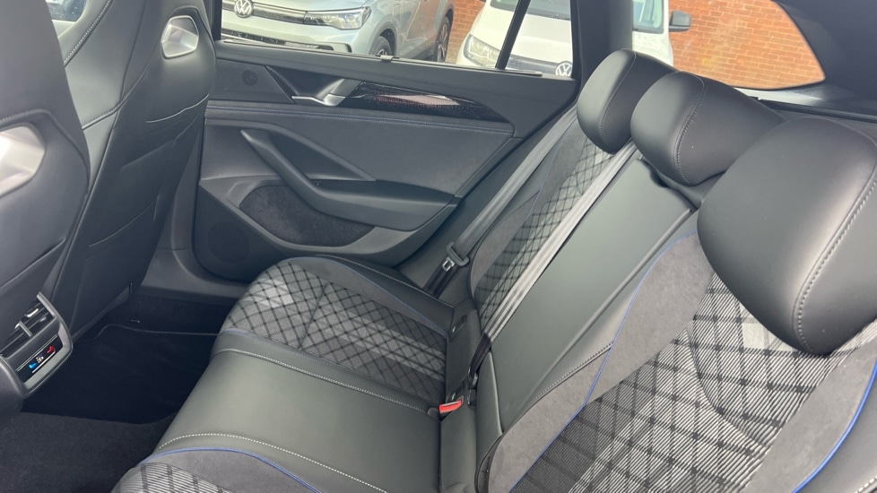 Used Volkswagen Passat 2025 for sale - 76869951: Photo 15