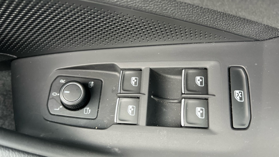 Used Volkswagen Passat 2025 for sale - 76869951: Photo 32