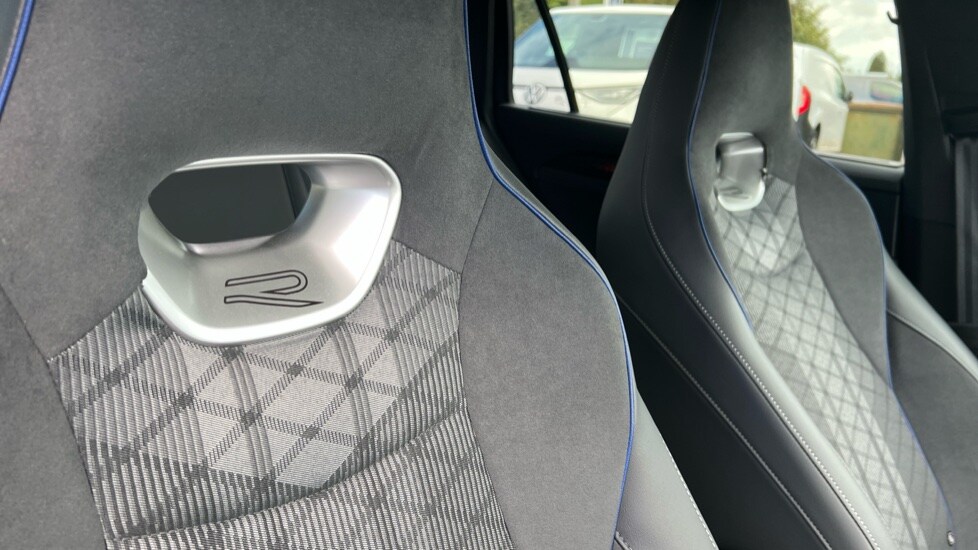 Used Volkswagen Passat 2025 for sale - 76869951: Photo 40