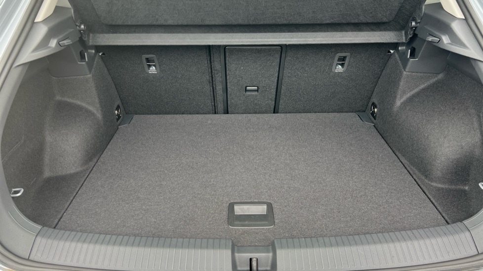 Used Volkswagen T-Roc 2024 for sale - 76479654: Photo 16