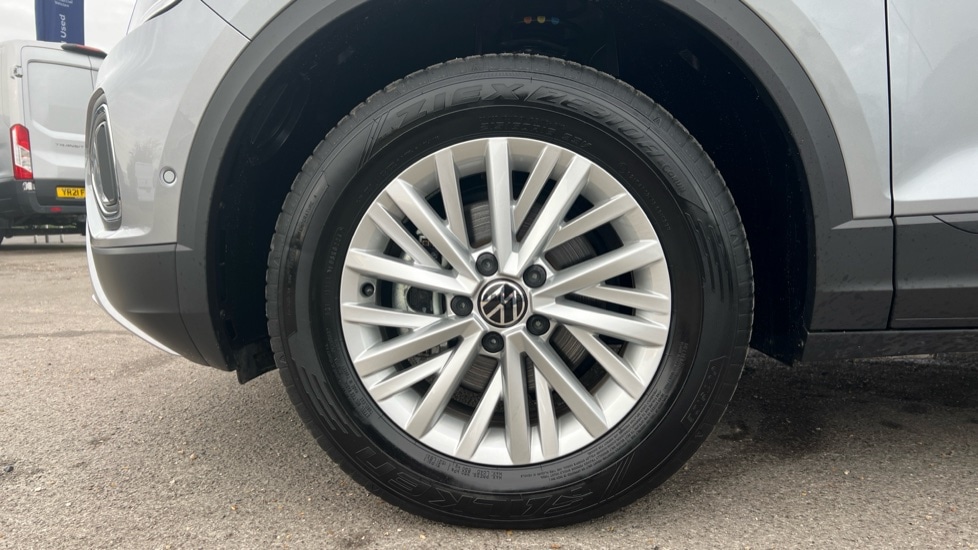 Used Volkswagen T-Roc 2024 for sale - 76479654: Photo 18