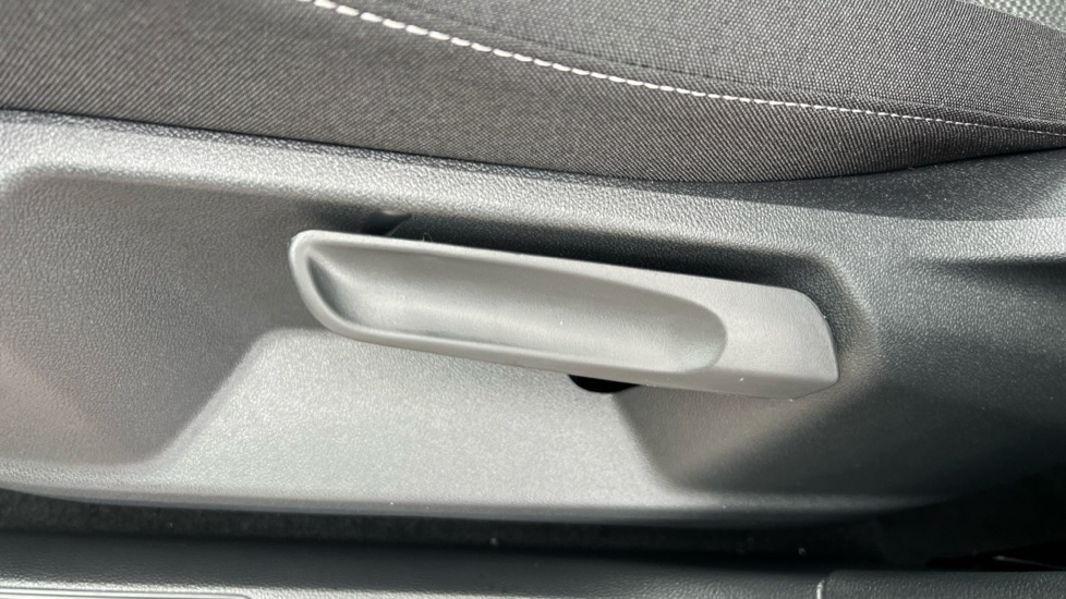 Used Volkswagen T-Roc 2024 for sale - 76479654: Photo 23