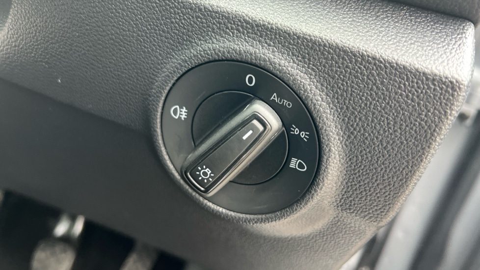 Used Volkswagen T-Roc 2024 for sale - 76479654: Photo 24