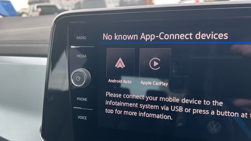 Used Volkswagen T-Roc 2024 for sale - 76479654: Photo 27