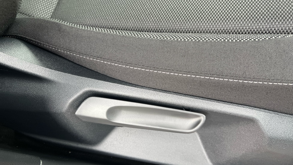 Used Volkswagen T-Roc 2024 for sale - 76479654: Photo 29