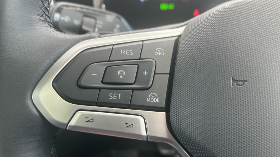 Used Volkswagen Tiguan 2024 for sale - 76870046: Photo 28