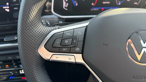 Used Volkswagen T-Roc 2025 for sale - 75684626: Photo 31