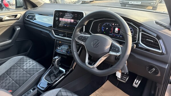 Used Volkswagen T-Roc 2025 for sale - 75684626: Photo 6