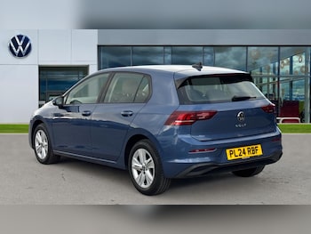 Used Volkswagen Golf 2024 for sale - 76999409: Photo