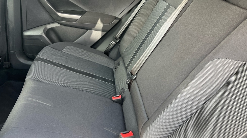 Used Volkswagen T-Roc 2025 for sale - 76868448: Photo 15