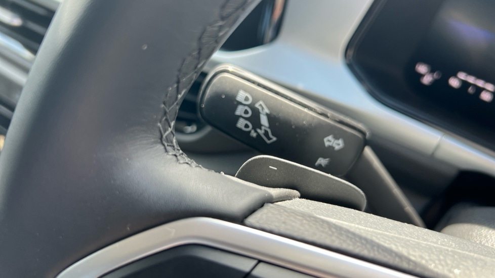 Used Volkswagen T-Roc 2025 for sale - 76868448: Photo 42