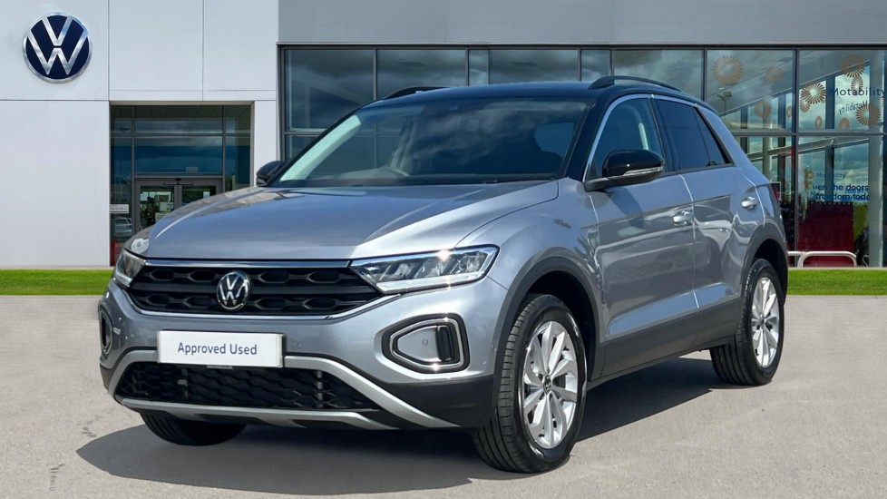 Used Volkswagen T-Roc 2025 for sale - 76868448: Photo 7