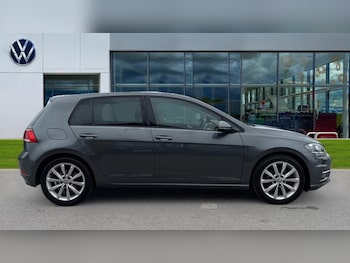 Used Volkswagen Golf 2018 for sale - 75484448: Photo