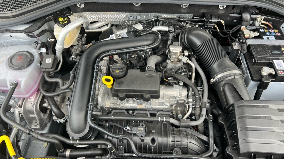 Used Volkswagen T-Roc 2024 for sale - 76873486: Photo 17