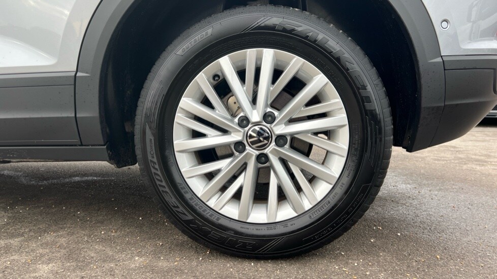 Used Volkswagen T-Roc 2024 for sale - 76873486: Photo 19