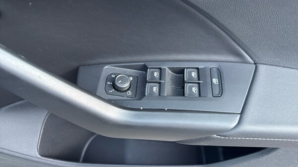 Used Volkswagen T-Cross 2024 for sale - 75684604: Photo 37
