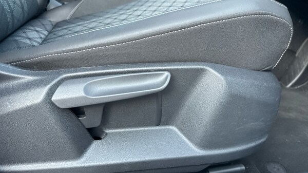 Used Volkswagen T-Cross 2024 for sale - 75684604: Photo 39