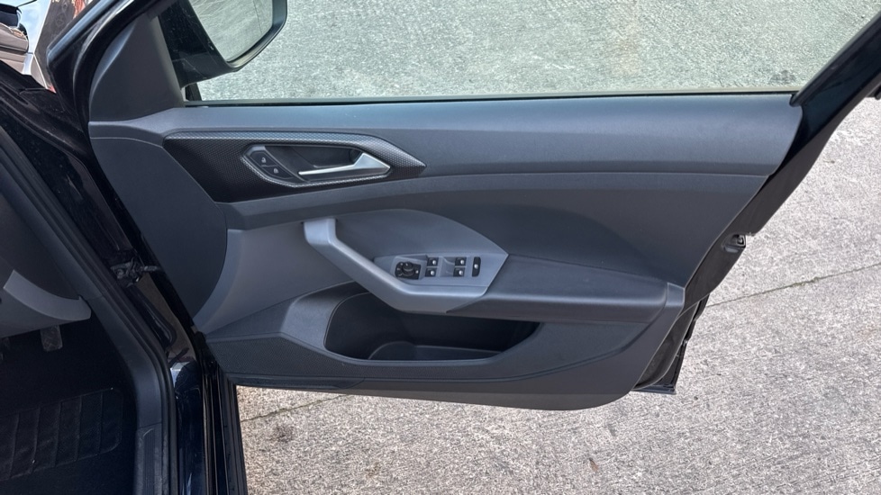 Used Volkswagen T-Cross 2019 for sale - 76684195: Photo 34