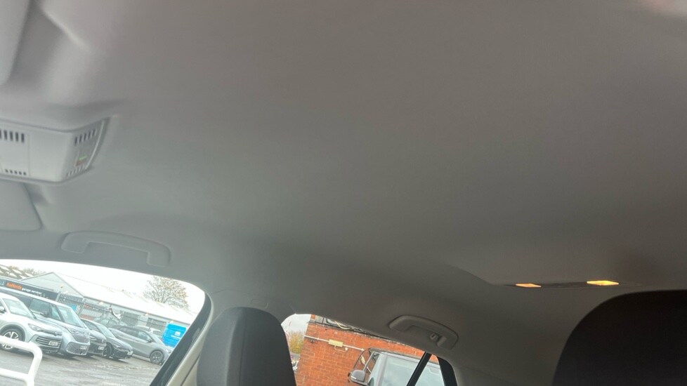 Used Volkswagen T-Roc 2025 for sale - 76873358: Photo 22