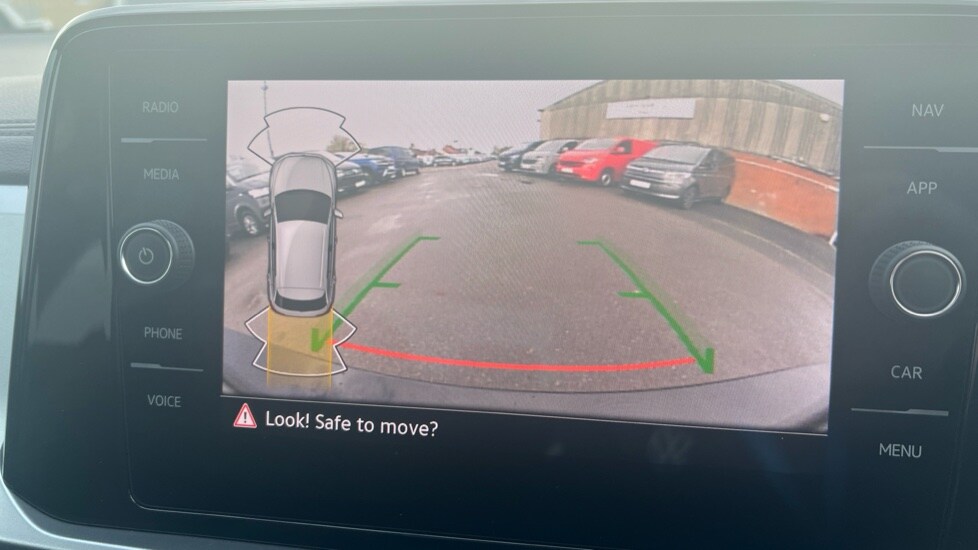 Used Volkswagen T-Roc 2025 for sale - 76873358: Photo 32