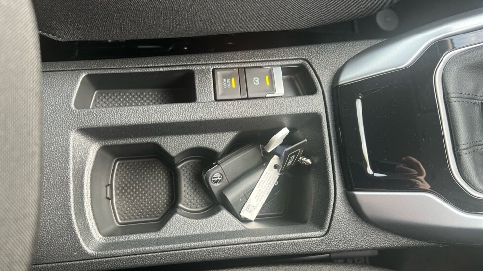 Used Volkswagen T-Roc 2025 for sale - 76873358: Photo 35