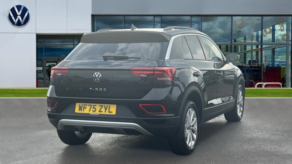 Used Volkswagen T-Roc 2025 for sale - 76873358: Photo 8
