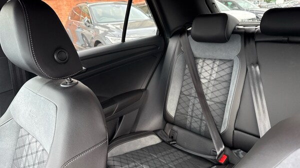 Used Volkswagen T-Roc 2024 for sale - 76007840: Photo 15