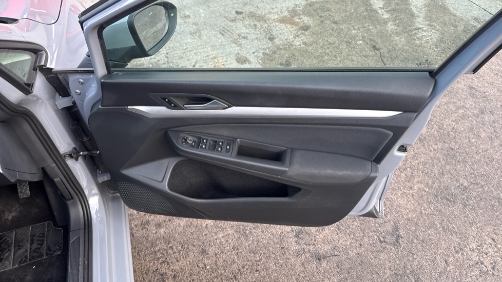 Used Volkswagen Golf 2021 for sale - 76872773: Photo 30