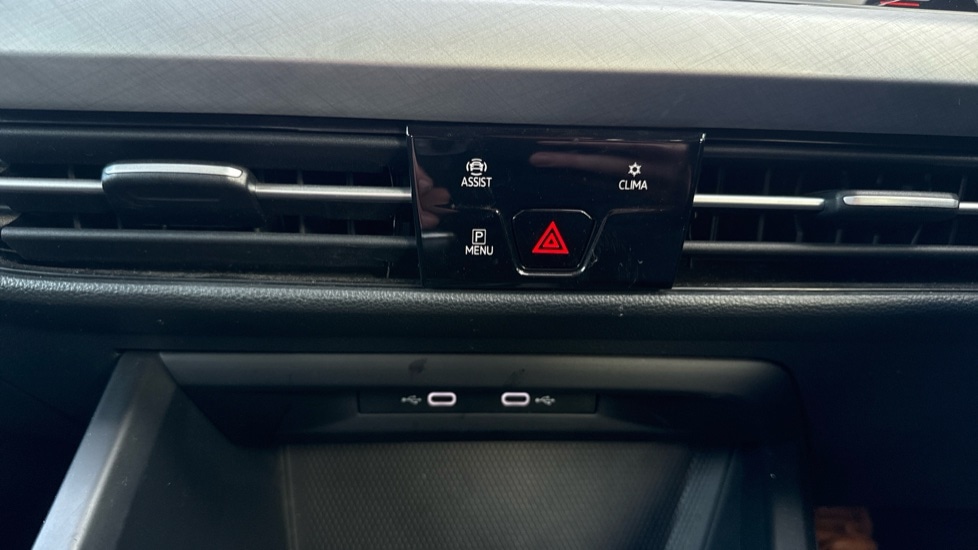 Used Volkswagen Golf 2021 for sale - 76872773: Photo 43