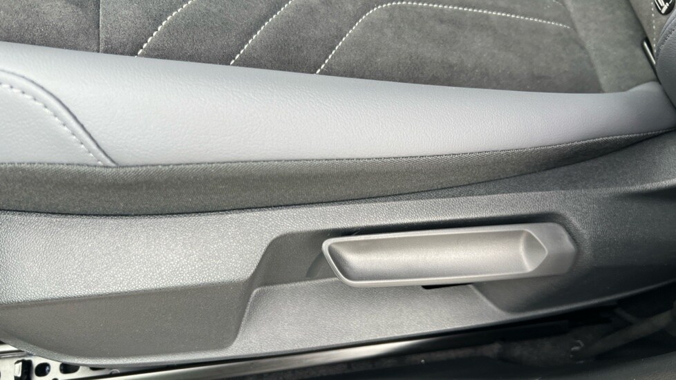 Used Volkswagen ID.4 2025 for sale - 76328176: Photo 22
