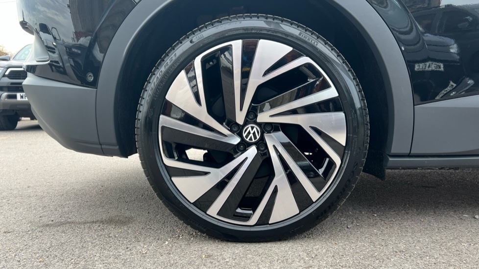 Used Volkswagen ID.4 2025 for sale - 76328176: Photo 5