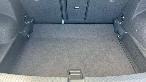 Used Volkswagen T-Roc 2025 for sale - 75484451: Photo 16