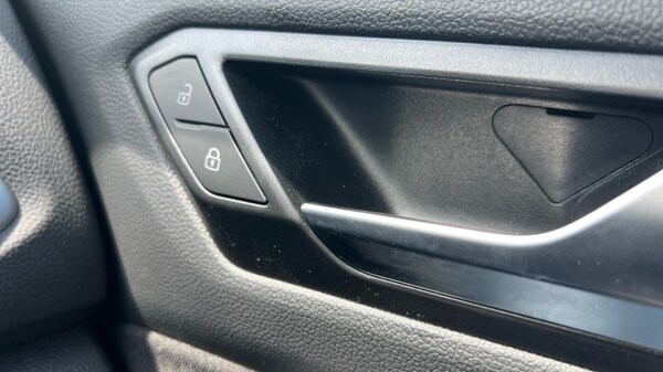 Used Volkswagen T-Roc 2025 for sale - 75484451: Photo 44
