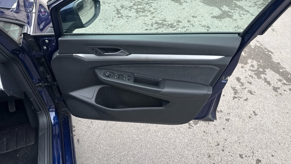 Used Volkswagen Golf 2024 for sale - 76297314: Photo 30