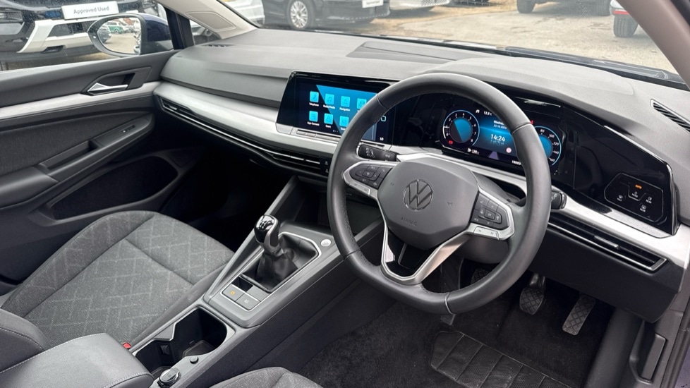 Used Volkswagen Golf 2024 for sale - 76297314: Photo 6