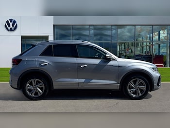 Used Volkswagen T-Roc 2024 for sale - 75484464: Photo