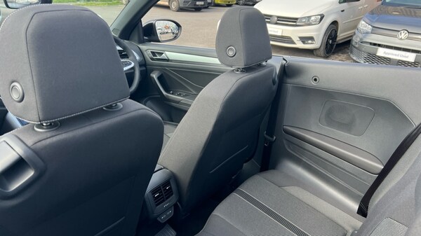 Used Volkswagen T-Roc 2025 for sale - 75484467: Photo 29