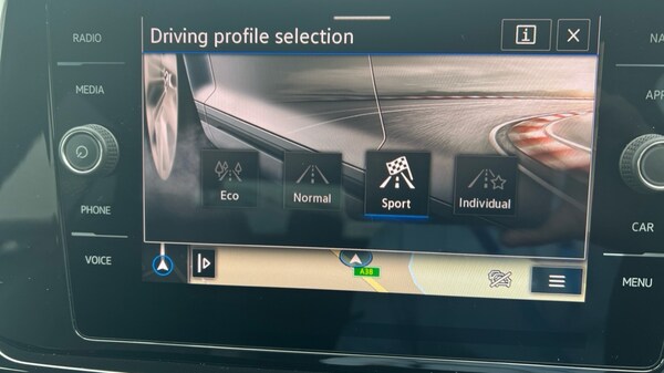 Used Volkswagen T-Roc 2025 for sale - 75484456: Photo 32
